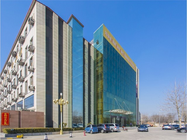 新疆销售机器人装箱机码垛机